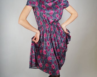 Floral vintage dress, purple summer dress, handmade  women dress, size S/M, 38, day dress, midi dress.