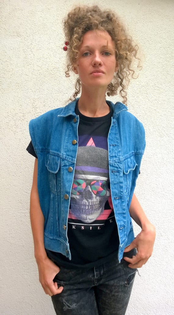 sleeveless trucker jacket