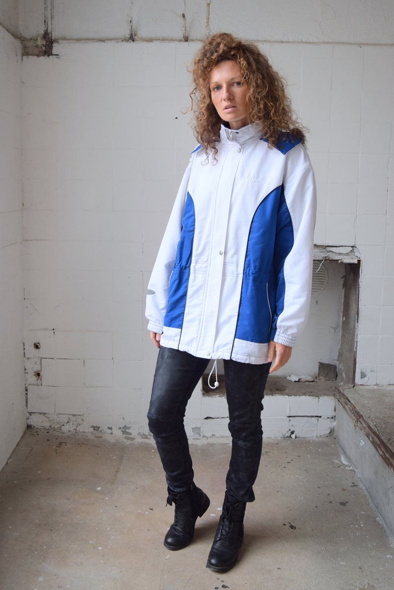 Parka jacket, white ski wear, vintage ski jacket, snowboard jacket, winter coat, ski suit, snow suit, winter fashion, size M/L image 10