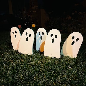 Walkway Ghosts Set Of 5 Halloween Wood Engraved Yard Art Fall Walkway Decor