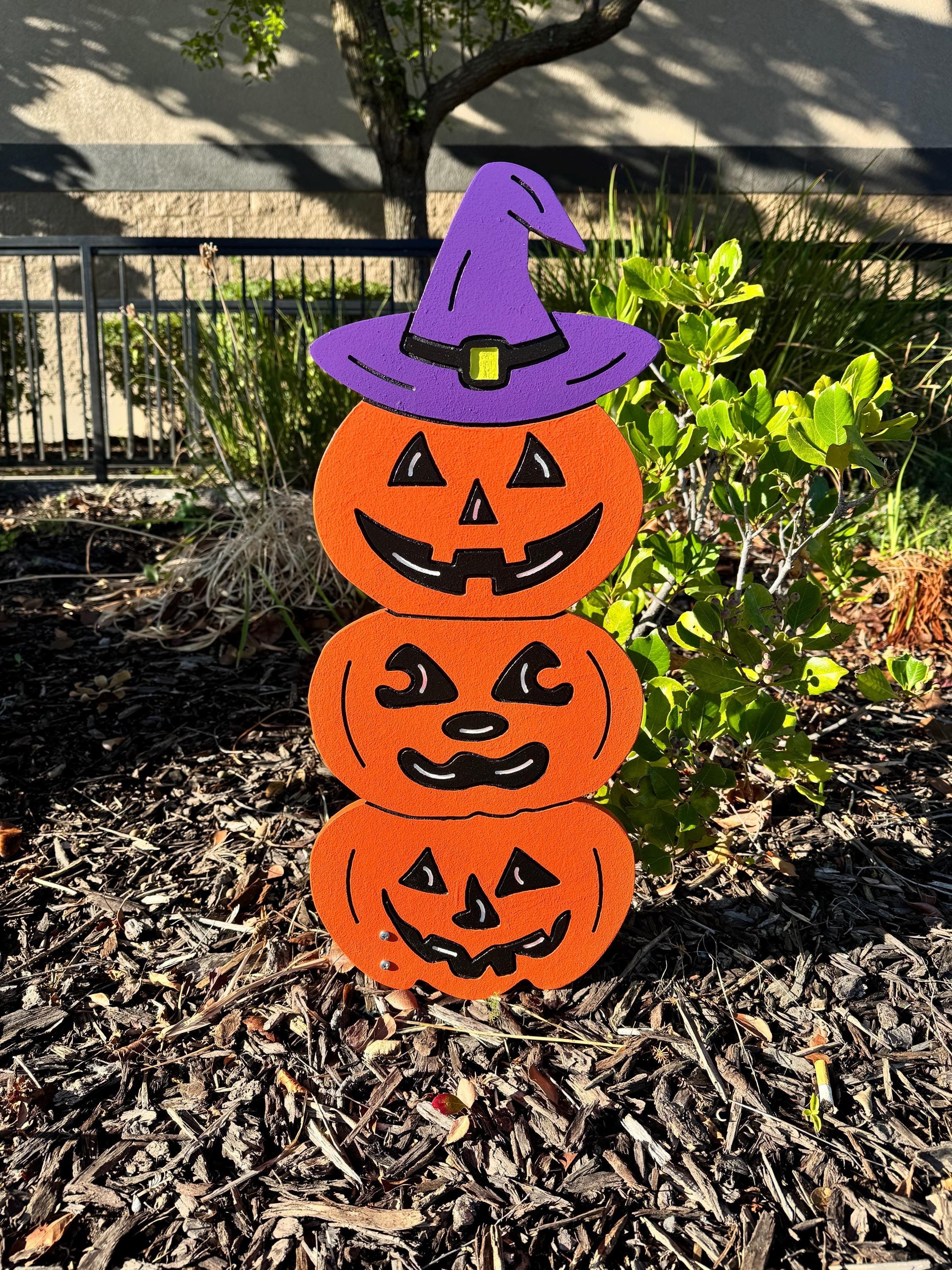 Three Pumpkins Stacked With a Witch’s Hat | Halloween Wood Decor ...