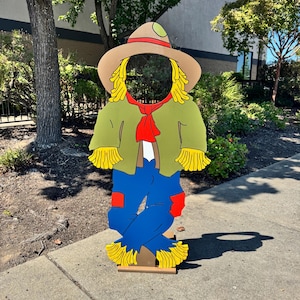 Scarecrow Photo-Op Wood Sign | 4 Foot Fall Yard Art | Autumn Festival Photo Prop