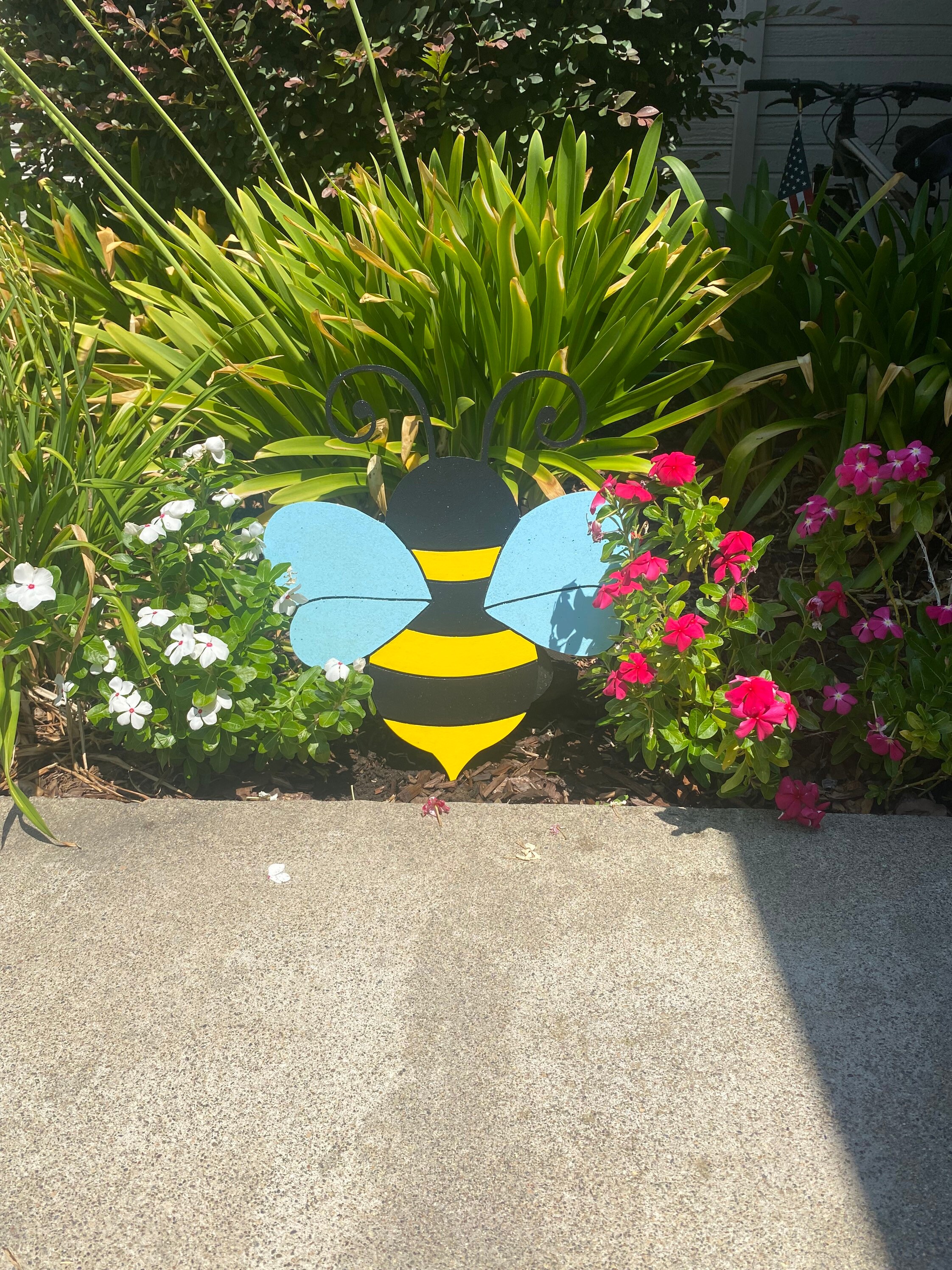 Bumble Bee Yard Art, Fence Decoration, Wood Sign - Etsy