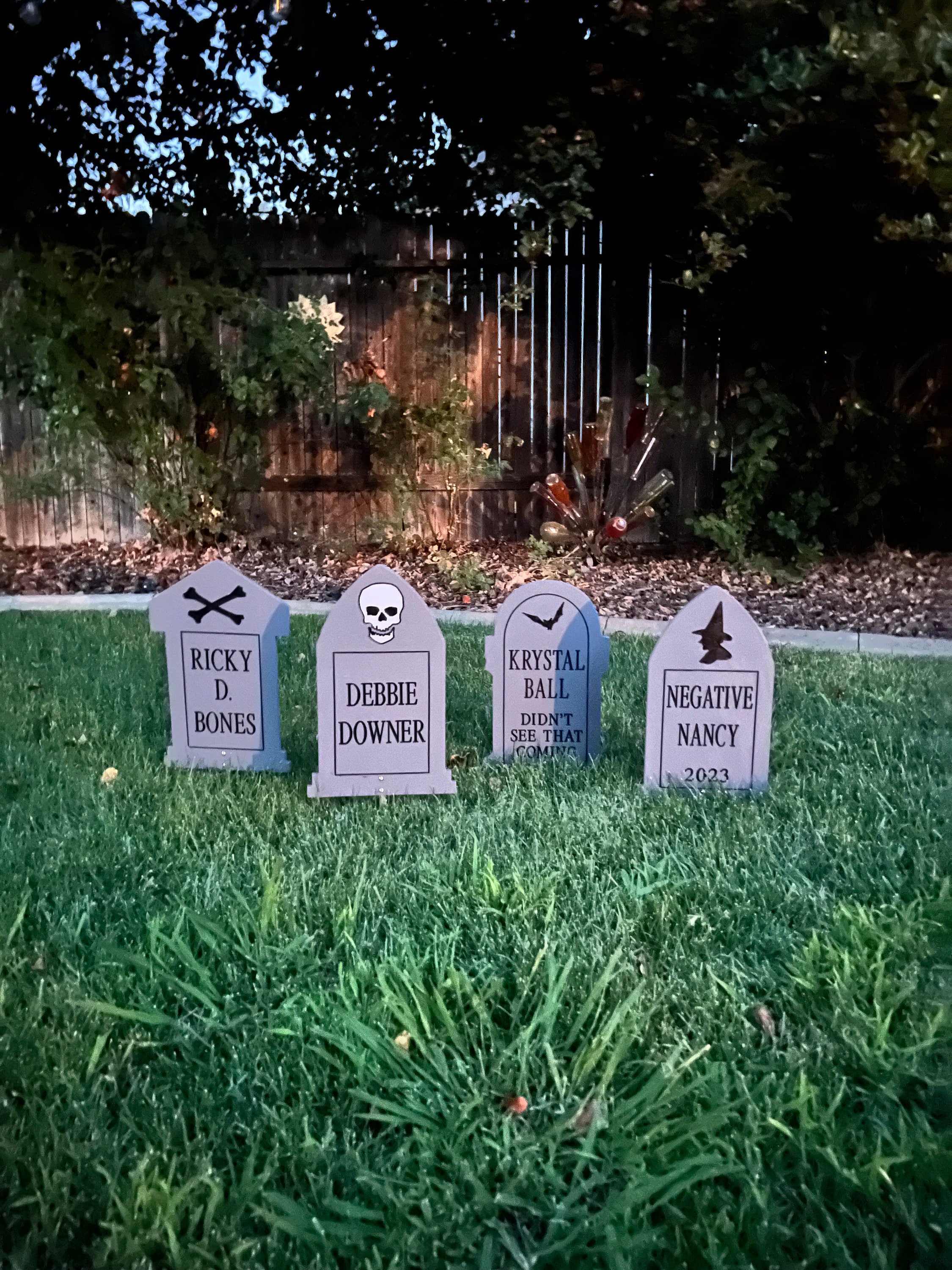 Halloween Gravestones With Pun Saying, Engraved Wood Halloween Yard Art