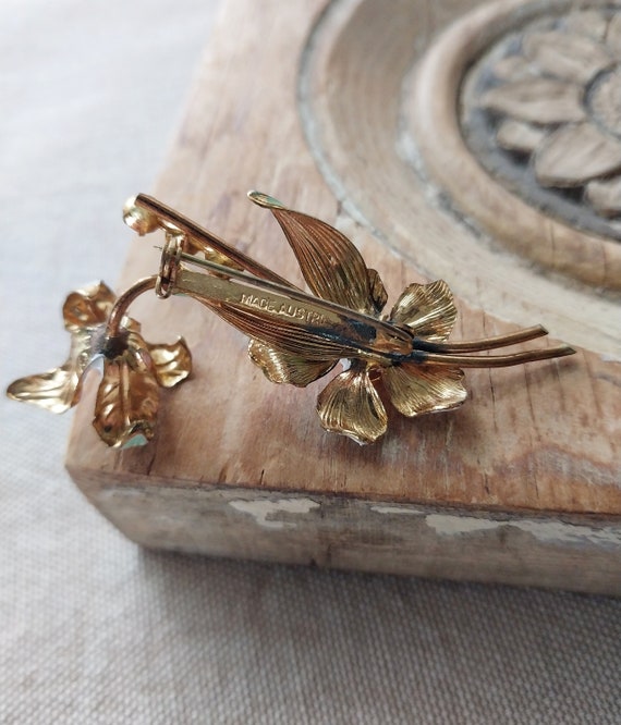 Lovely vintage enameled floral pin, made in Austr… - image 5