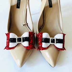 Santa Shoe Clips