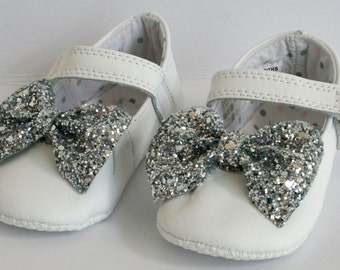 Glitter Bow Baby Shoe Clip