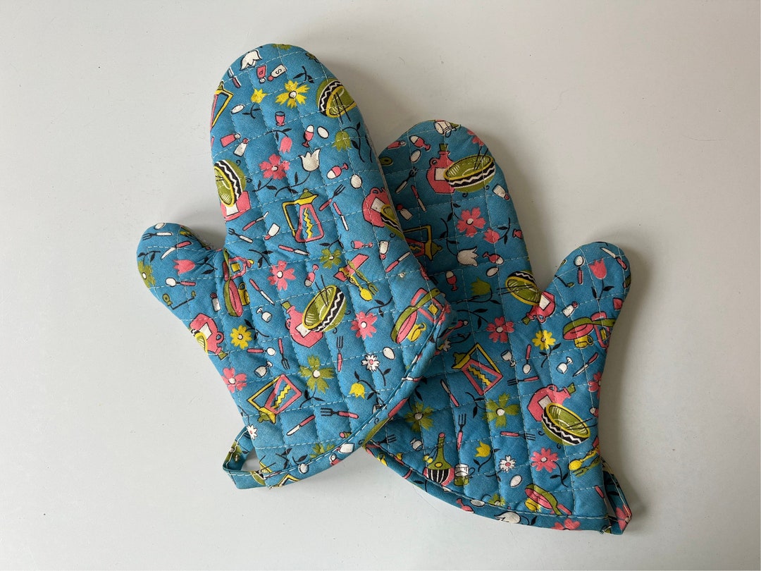 Super Fun Retro Oven Mitt Set/vintage Oven Mitt Silver Back Etsy