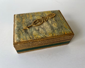Details about   Florentine 5 3/4" Wide Antique Gold Mirrored Jewelry Box 