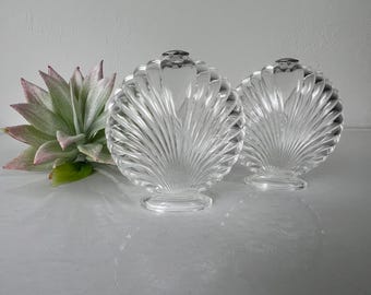 Vintage Lovely Acrylic Plastic Sea Shell Salt and Pepper Shaker Set
