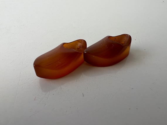 Lovely Old Carved Bakelite Button or Bead Pair if… - image 3