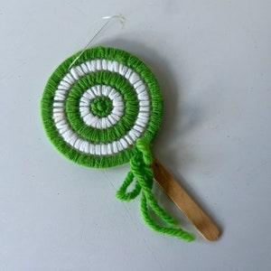 5 Inch Vintage Handmade Yarn Popsicle Stick Lilly Pop Ornament Green/Vintage Lollypop Candy Christmas Ornament