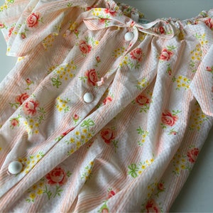 Vintage House Cost or Hospital Gown Button Front Nursing Gown or Robe - L