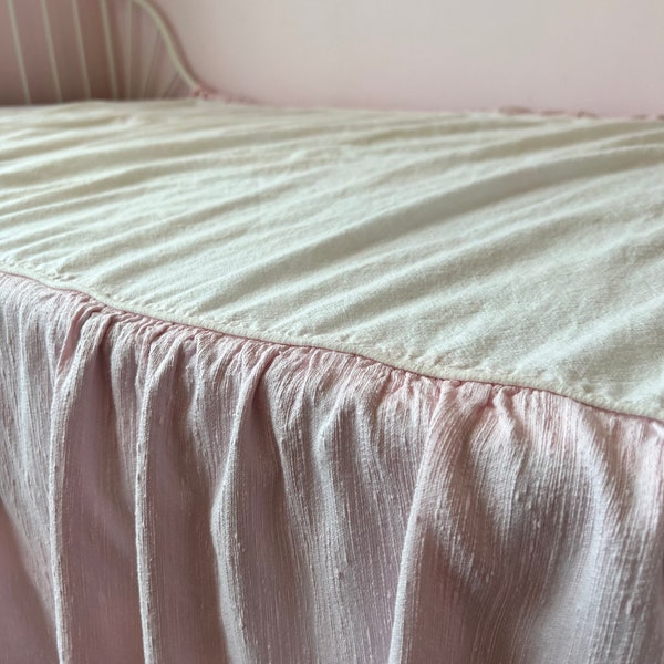 Twin Shabby Chic Well Made Vintage Bed Skirt/Bed Spread/Curtain DIY Fabric Piece/Vintage Shabby Chic Twin Bedding - I