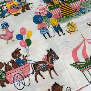 Vintage Novelty Adorable Kids Party Happy Balloon Bears Cute Fabric 70 Inch Piece/Vintage Cutsey Baby Fun Fabric Large Print Animals