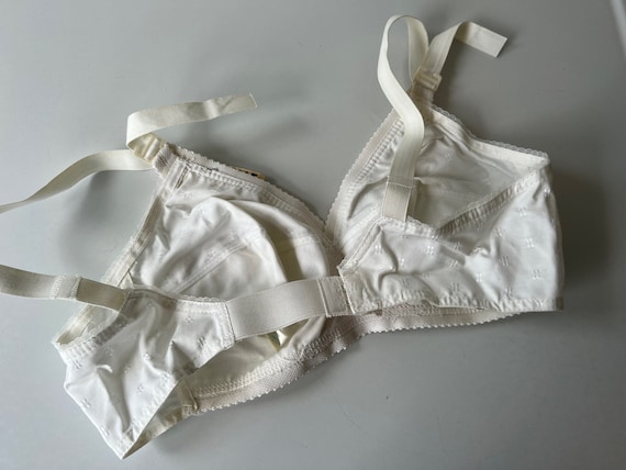 Vintage NOS Forever Young 34C Korvettes Bra/Vinta… - image 4