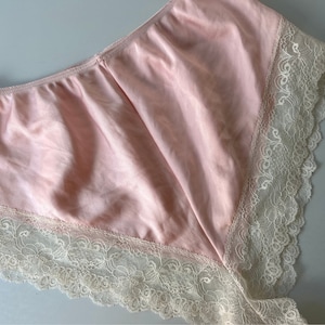Vintage Pink and Lace Ms Leslee Large Tap Pants Shorts Underwear Panties/Vintage Pink Panties Lace Edge - J