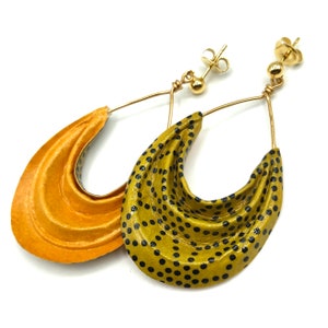 Earrings / Draped drop / Origami in Japanese paper / yellow + black + gold