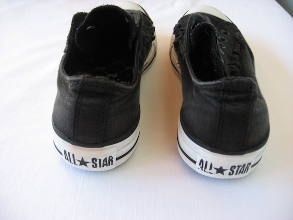 girls black converse sneakers