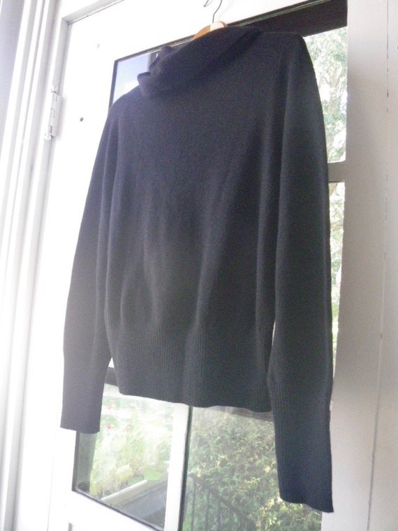 Women's or Girl's Cashmere Sweater - image 2