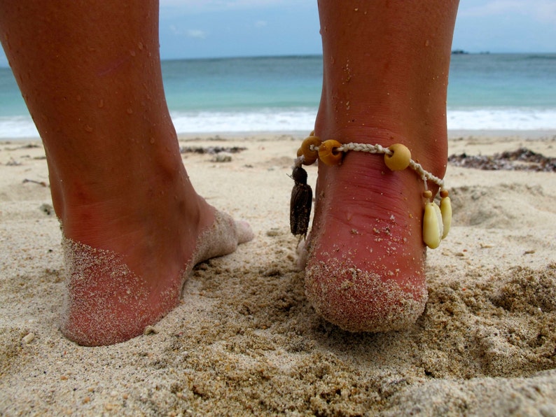 Driftwood Cowrie Anklet Wooden Beaded with Cowrie Shells and Cotton Tassel