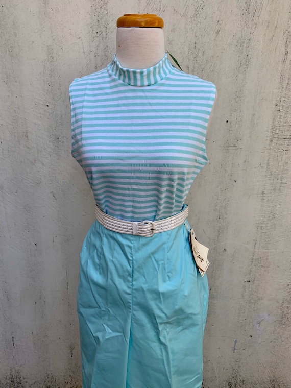 Vintage DEADSTOCK 1950s Aqua Dream Side Zip Capri