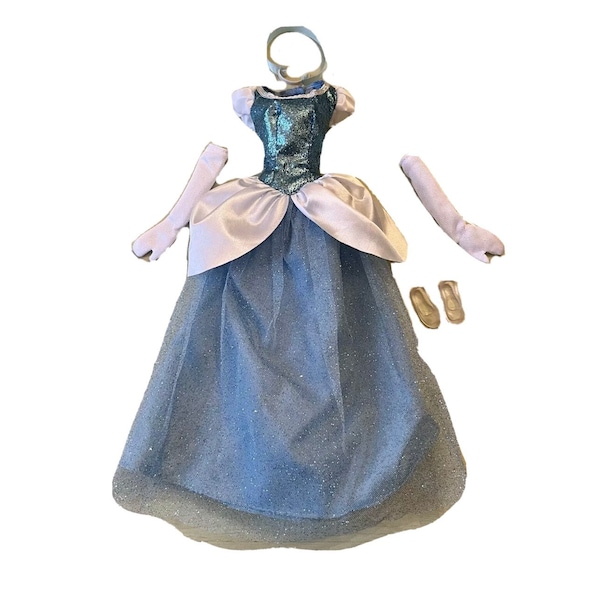 Exclusivité Disney Store, Cendrillon classique, tenue de poupée, robe, gants, bandeau, chaussons de verre