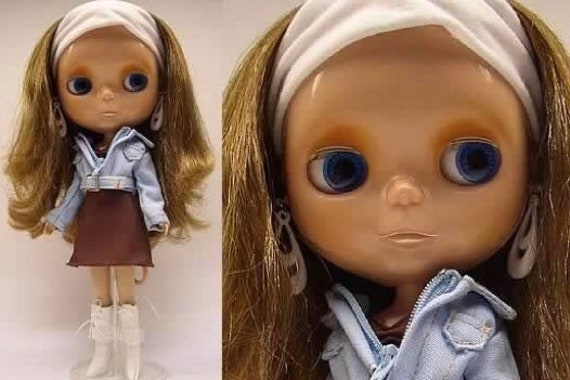 Takara Neo Blythe Doll Stand Doll for Model Display blue 1 piece free shipping