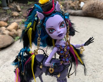 avea trotter doll