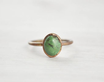 Green Turquoise Ring with Copper Band, Earthy Vintage Style, Natural Stone Ring, Rustic Gemstone Ring, Crystal Jewelry with Meaning