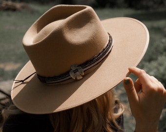 Hat headband with boho style leather inserts, country accessories, hat accessories, boho style, country style