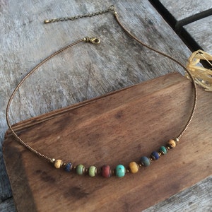 Bohoketting, aardmoederketting, korte ketting, eenvoudige ketting, bohoketting, ketting van Tsjechisch glas, hippieketting, stam, cadeau-idee.