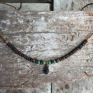 Gelaagde ketting, moderne boho-sieraden, bedelketting, boho-ketting, rustieke ketting, hippieketting, stapelen, indieketting, cadeau