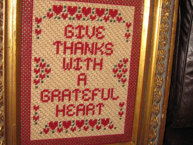 GIVE THANKS WITH A Grateful Heart Framed Completed Vintage Needlepoint Goldtone Wood Frame Decorative Raised Top Trim Design 16 x 19 x 2