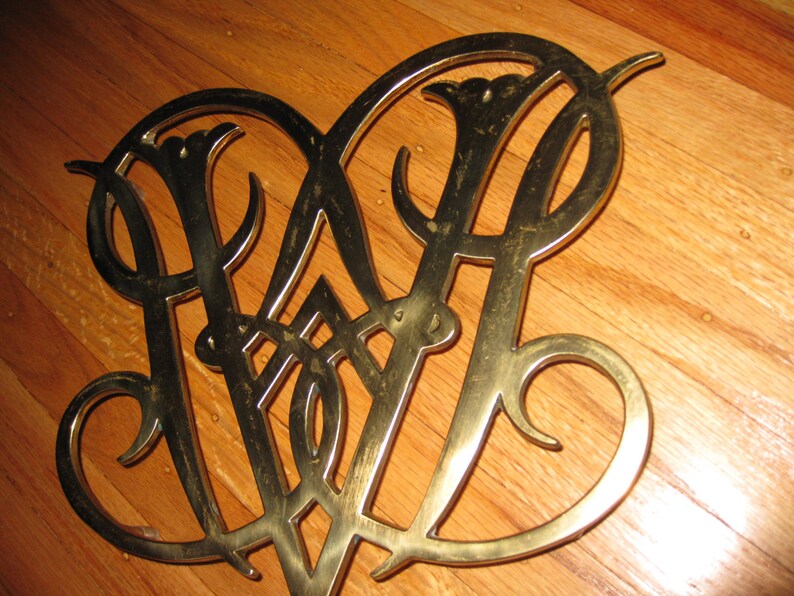 QUEEN ANNE CYPHER Williamsburg Copyright 1950 Brass Wall Etsy