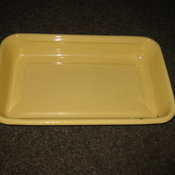 YELLOW ENAMELWARE PAN 10 1/4" x 16 1/2" x 2 1/2" Vintage Lasagna/Baking Pan