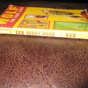 WOLF CUB SCOUT Book Paperback 1973 Printing Copyright 1967 Contains 193 Pages