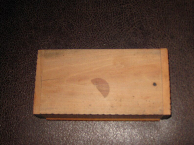SLOVENIA WOOD TRINKET Box Koecrje Slovenijce Sitting Girl Carved On Top With Flute 3 12 x 6 12 x 1 12 Curved Inside Bottom Lift Lid