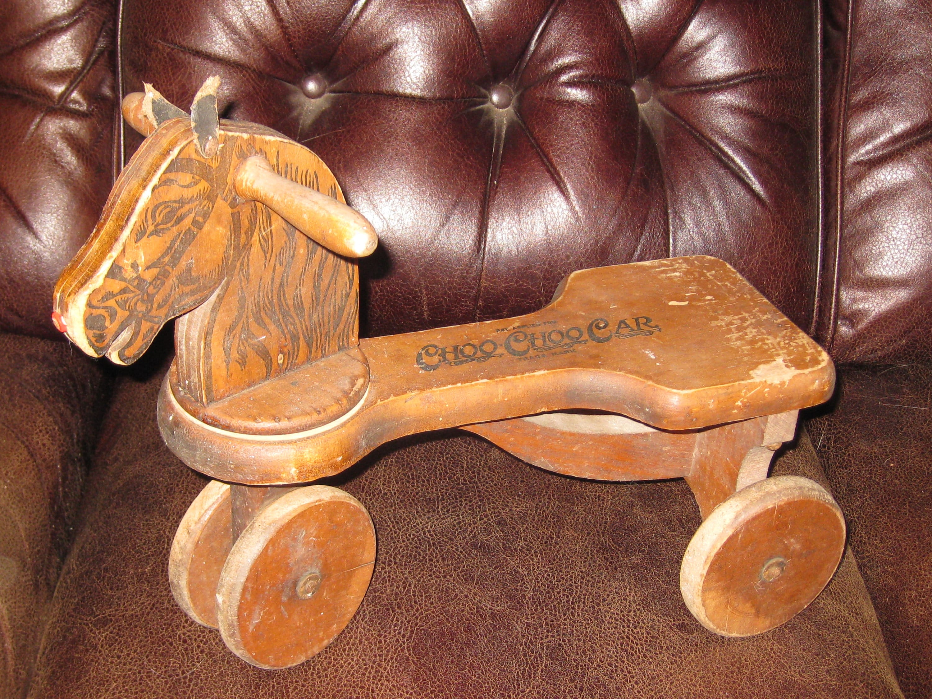 CHOO-CHOO CAR Vintage Wheeled Ride on Wooden Horse Turning
