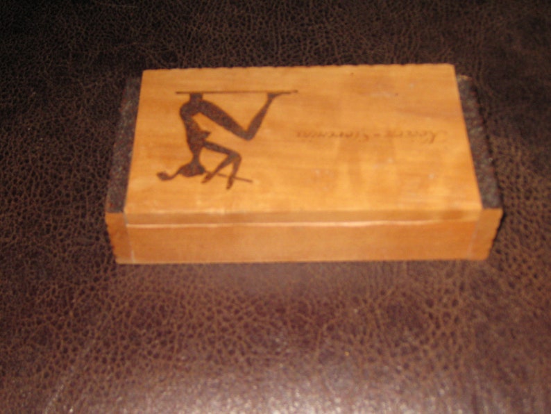 SLOVENIA WOOD TRINKET Box Koecrje Slovenijce Sitting Girl Carved On Top With Flute 3 12 x 6 12 x 1 12 Curved Inside Bottom Lift Lid