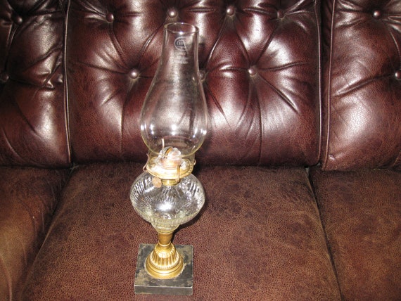 ANTIQUE OIL LAMP 16 1/2 High Clear Glass on Brass Stand and Marble