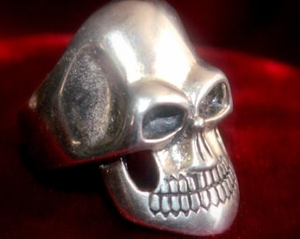10.21 Grams Sterling Skull Ring~US Statement Ring Size 7~Skull Ring~Unisex Skull Biker Ring~925 Memento Mori Ring~Unisex Sterling Skull Ring