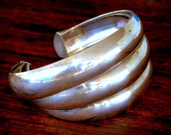 Italian Sterling Cuff Bracelet~Stacked Cuff Bracelet~Sterling bracelet for her~Signed 925 Italy bracelet~Timeless Sterling Silver Bracelet