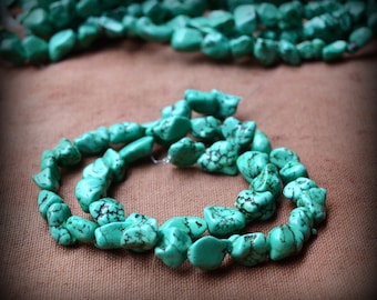 Vibrant Blue Green Nugget Turquoise Beads~Freeform Nevada Blue Gem Nugget Beads~ Approximately 213 Carats/42.6 grams Turquoise Bead Strand