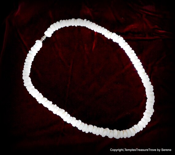Classic Hawaiian Puka Shell Choker~ Circa 1970's … - image 6