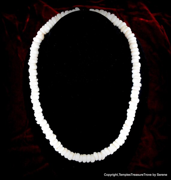 Classic Hawaiian Puka Shell Choker~ Circa 1970's … - image 2