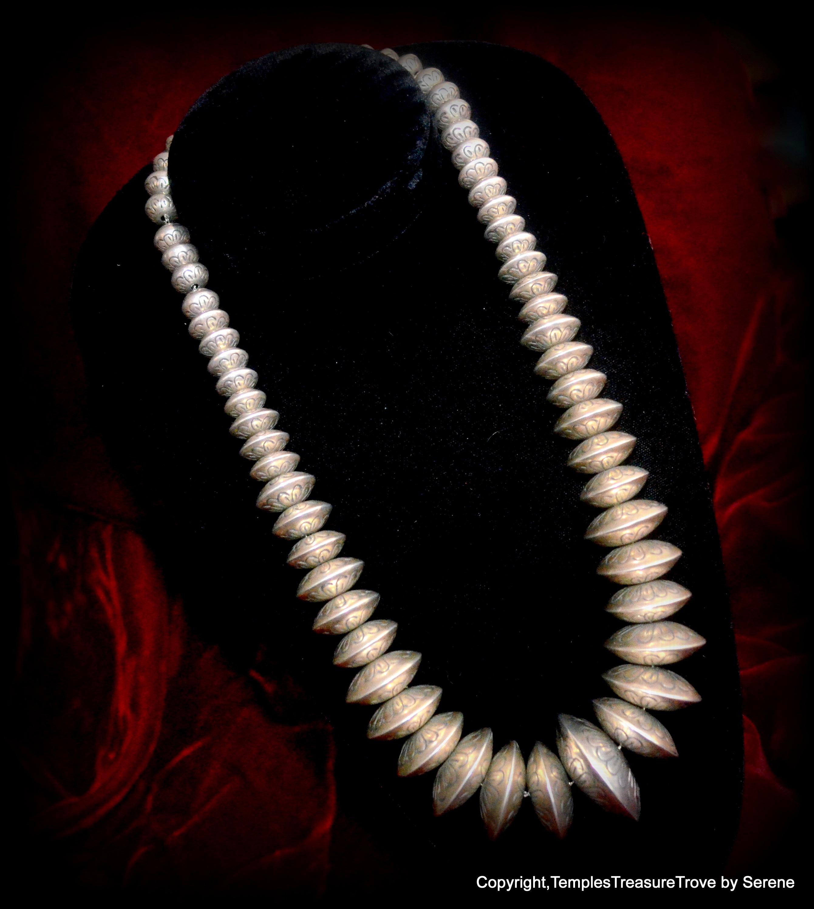 Navajo Charlie John オーバルレイ ビズビー ペンダントトップ Navajo Charlie John オーバルレイ ビズビー ペンダントトップ Charlie