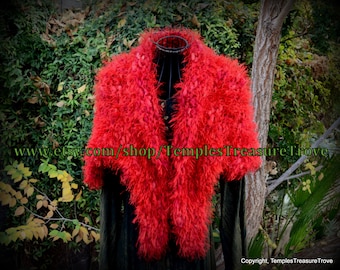 Brillante tesoro rosso Scialle / sciarpa / cappuccio maglia a mano "Abbracci d'amore" Abbigliamento tutto l'anno ~ Handknit Red Shawl ~ Red Shaw per lei ~ Sciarpa handknit rossa