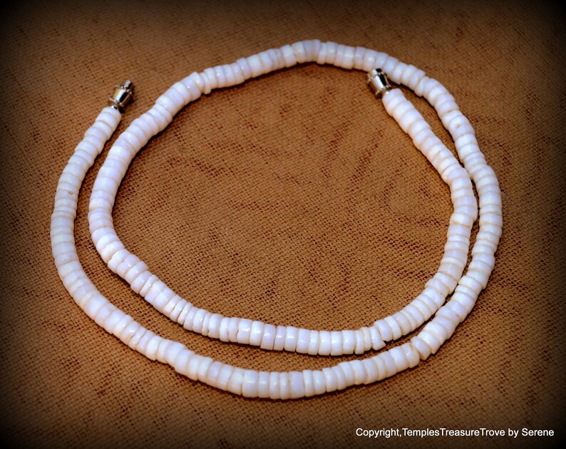 Puka Shell Choker~Hawaiian Puka Shell Choker~ Circa 1970/'s Puka Shell Choker~Boho Chic Choker~Beach Bum Choker~Classic Unisex Surfer Jewelry