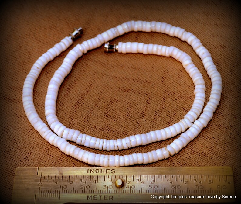 Puka Shell Choker~Hawaiian Puka Shell Choker~ Circa 1970/'s Puka Shell Choker~Boho Chic Choker~Beach Bum Choker~Classic Unisex Surfer Jewelry